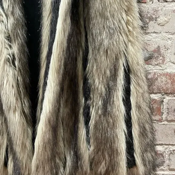 Fabulous Furs by Donna Salyers Faux Fur Long Vest Size XS - Picture 3 of 8